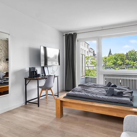 Apartment 1, direkt am Bahnhof Aachen Bagian luar foto
