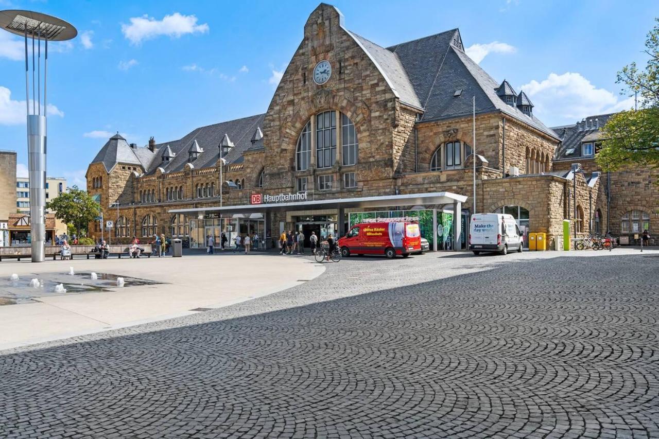 Apartment 1, direkt am Bahnhof Aachen Bagian luar foto